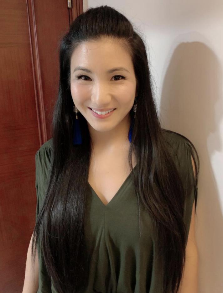 女教师演员的职业身份多维探析