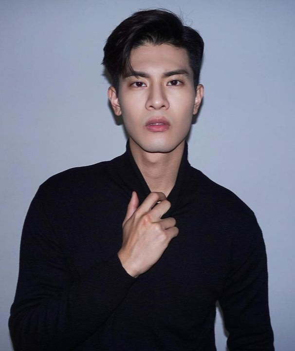 台湾影视新星田佳秀亮相，备受瞩目！