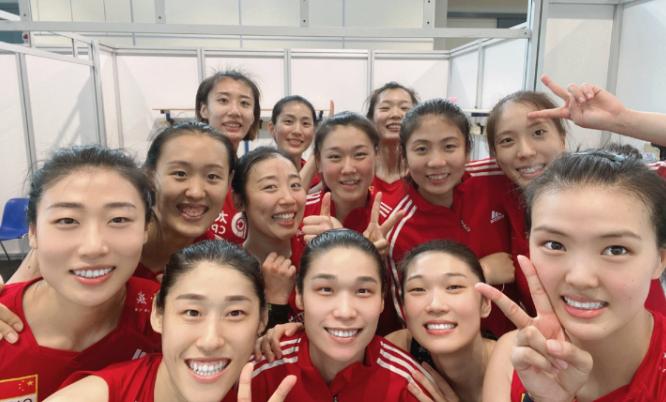 中国女排新篇章，郎平教练引领下的最新动态